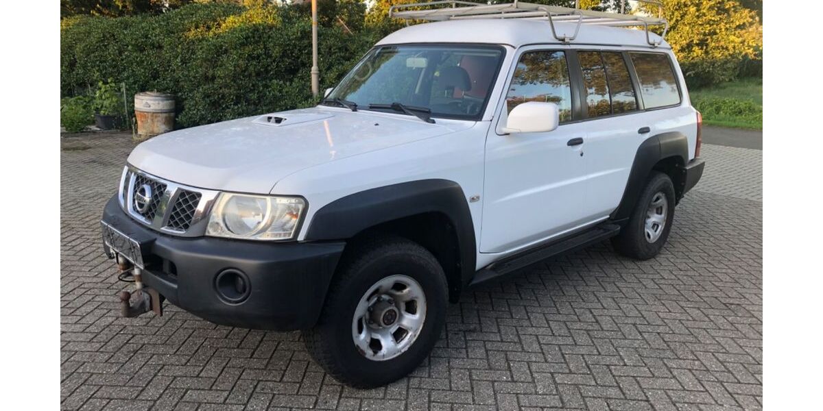 Nissan Patrol 200.920 km 13.500 &euro; Esche 49828