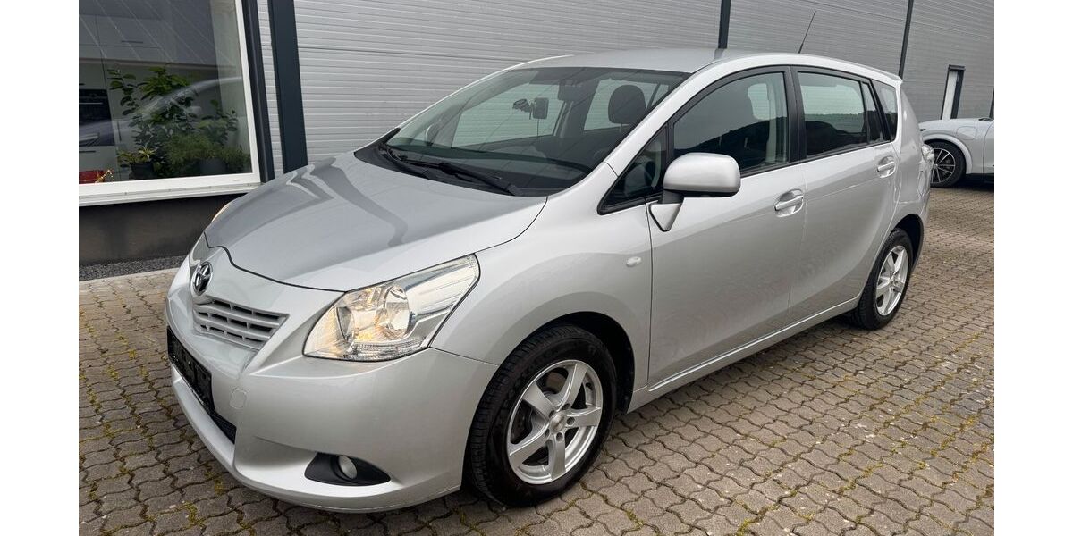 Toyota Verso 105.090 km 7.990 &euro; Weilbach 63937