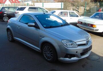 Opel Tigra 157.000 km 2.300 &euro; Gotha OT Siebleben 99867