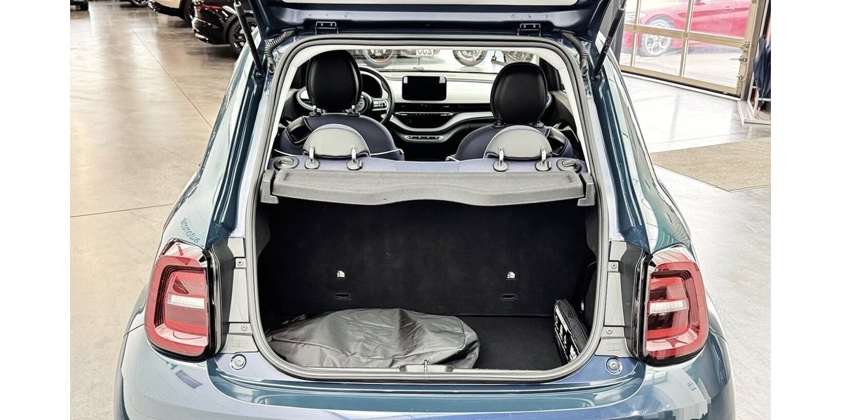 Fiat 500e Action Carplay Android Automatik 1.Hand 25.950 km 13.440 &euro; Lich 35423