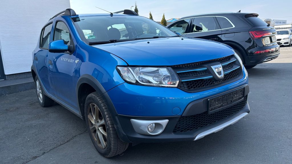 Dacia Sandero 280.000 km 3.350 &euro; Kassel 34123