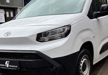 Toyota Proace City 24.000 km 17.890 &euro; Solingen 42697