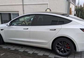 Tesla Model 3 74.700 km 26.500 &euro; Büttelborn 64572