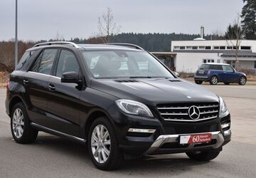Mercedes-Benz ML 350 157.000 km 26.900 &euro; Schramberg 78713