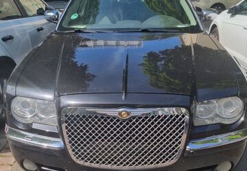 Chrysler 300C 345.000 km 3.770 &euro; Krefeld 47798