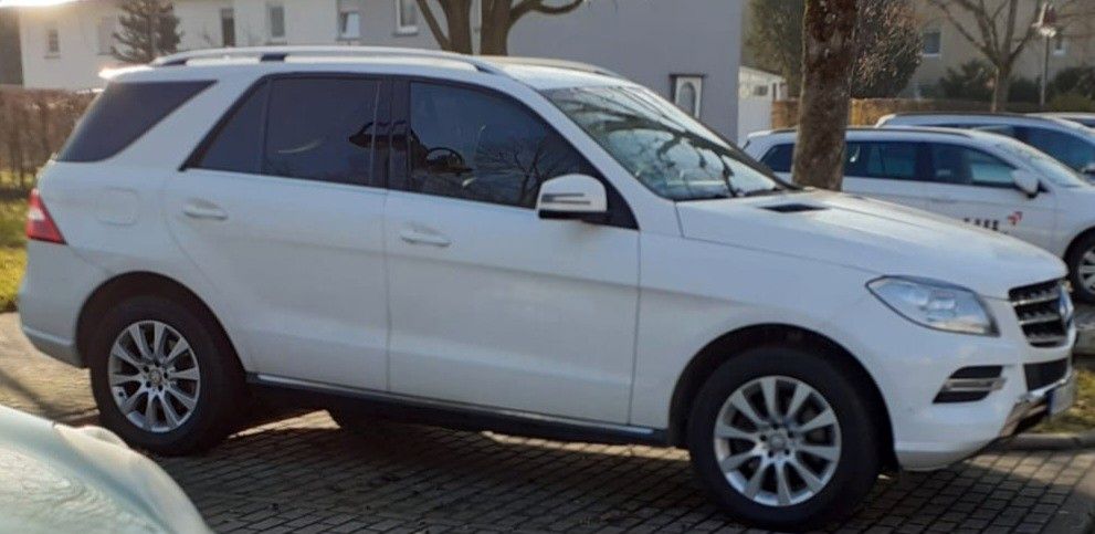 Mercedes-Benz ML 350 168.000 km 21.000 &euro; Bruchsal 76646