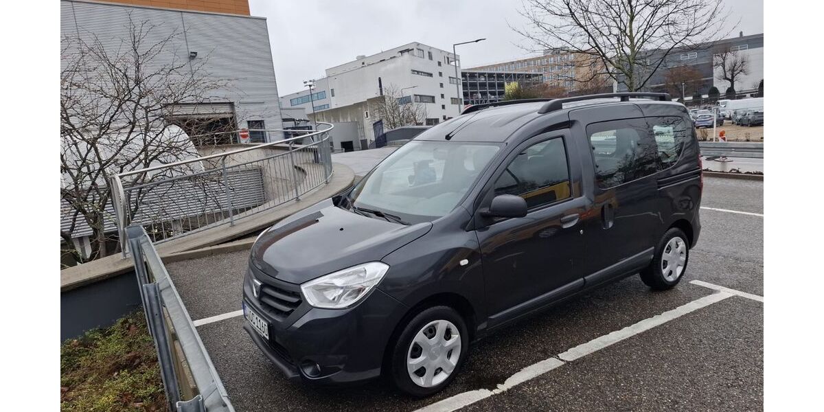 Dacia Dokker 182.000 km 5.000 &euro; Stuttgart 70376