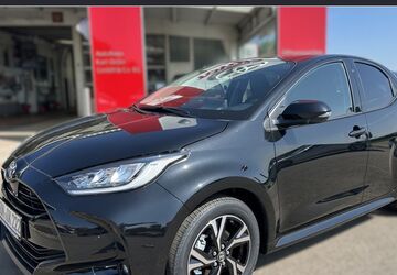 Toyota Yaris 1.500 km 26.990 &euro; Dittenheim 91723