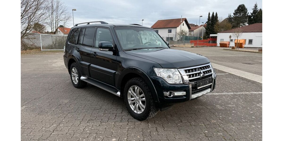Mitsubishi Pajero 109.300 km 29.990 &euro; Kaiserslautern 67657