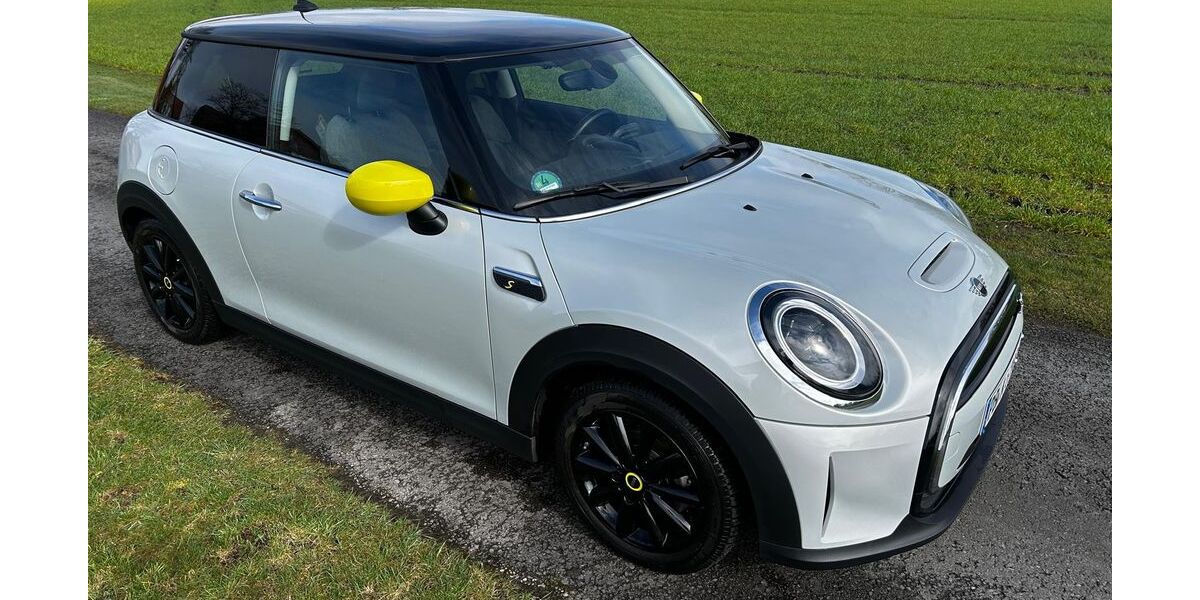 Mini Countryman SE (Cooper) 42.000 km 15.990 &euro; Delbrück 33129