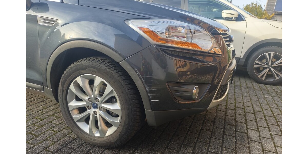 Ford Kuga 53.000 km 7.900 &euro; Trier 54290