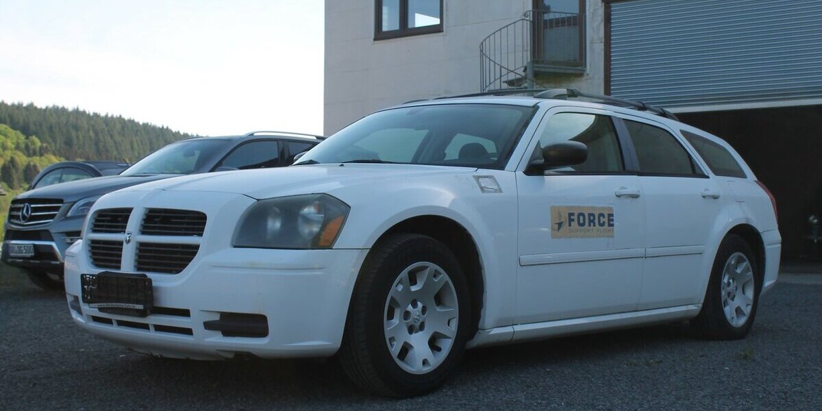Dodge Magnum SE V6 2.9 Wenig KM US Titel 10.485 km 4.999 &euro; Badem 54657