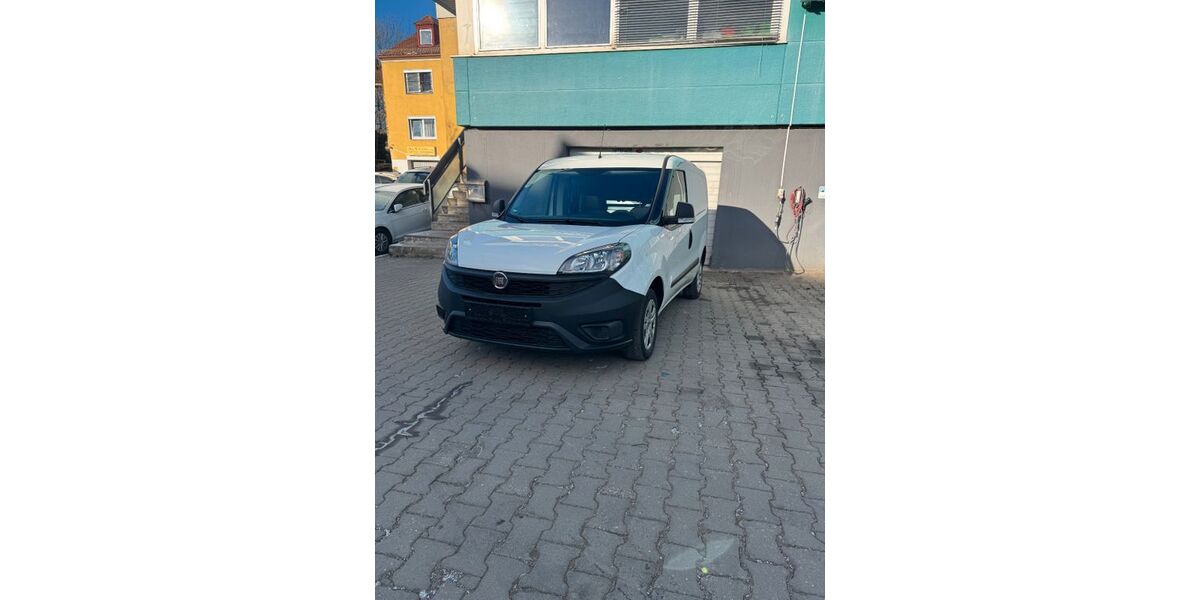 Fiat Doblo 45.790 km 9.990 &euro; München 80939
