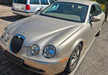 Jaguar S-Type 122.500 km 2.699 &euro; Friesenheim 77948
