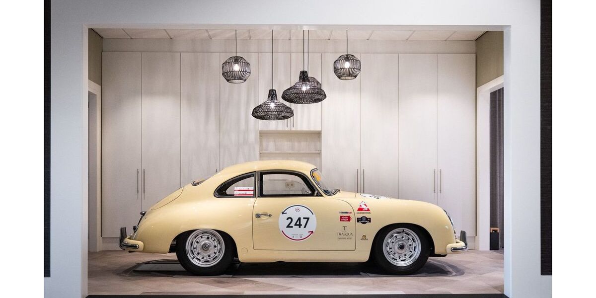 Porsche 356 3.750 km 322.995 &euro; Enter 