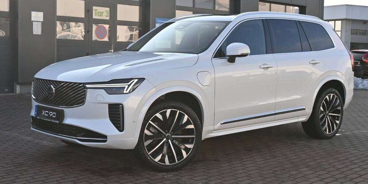 Volvo XC90 16.750 km 67.990 &euro; Jüterbog 14913