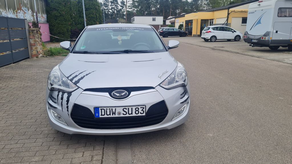 Hyundai Veloster 107.000 km 8.100 &euro; Haßloch 67454