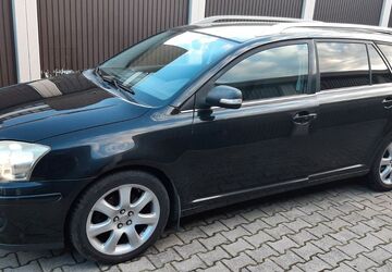 Toyota Avensis 297.000 km 2.200 &euro; Frankfurt am Main 60385