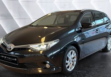 Toyota Auris 172.416 km 10.000 &euro; Trossingen 78647