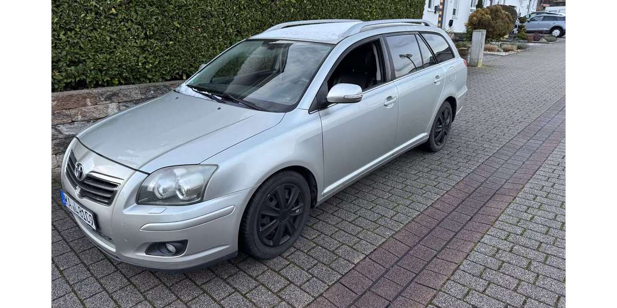 Toyota Avensis 217.500 km 2.450 &euro; Sulzfeld 75056