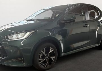 Toyota Yaris 2.500 km 27.330 &euro; Villingen-Schwenningen 78048