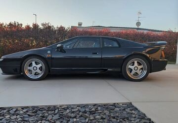 Lotus Esprit 65.512 km 36.997 &euro; Spresiano 31027