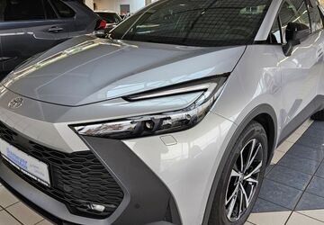 Toyota C-HR 15.000 km 27.490 &euro; Paderborn 33104
