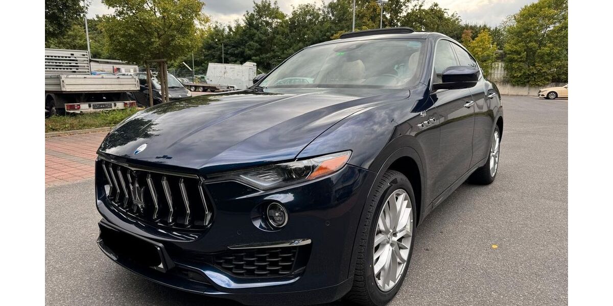 Maserati Levante 49.989 km 43.999 &euro; Berlin 12349