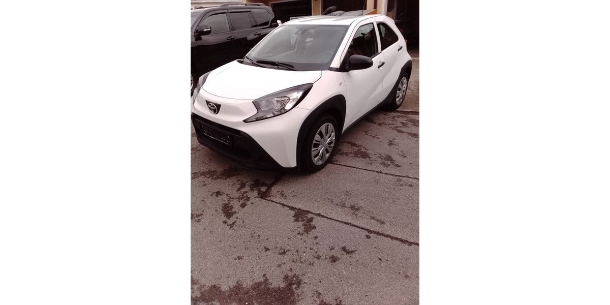 Toyota Aygo (X) 13.250 km 15.500 &euro; Kaufbeuren 87600
