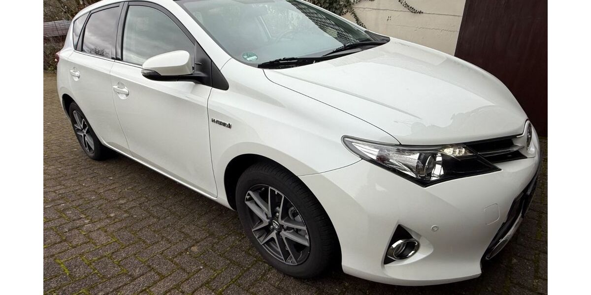 Toyota Auris 59.299 km 11.990 &euro; Steinen 79585