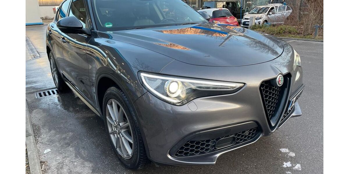 Alfa Romeo Stelvio 58.900 km 32.500 &euro; Muenchen 81679