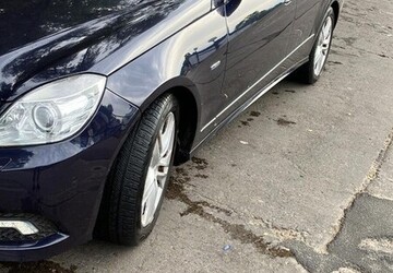 Mercedes-Benz E-Klasse 152.000 km 11.000 &euro; Berlin Treskowallee 15 