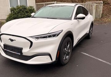 Ford Mustang Mach-E 8.000 km 36.500 &euro; Hann. Münden 34346