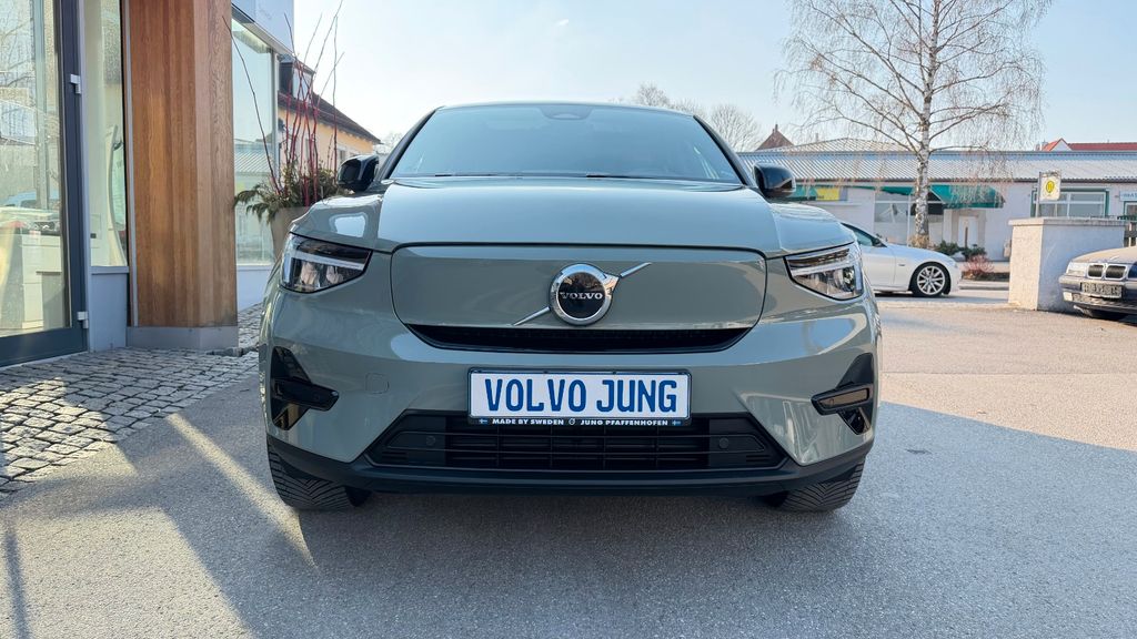 Volvo C40 27.970 km 32.400 &euro; Pfaffenhofen 85276