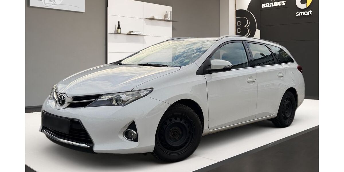 Toyota Auris 131.454 km 8.488 &euro; Köln 51067
