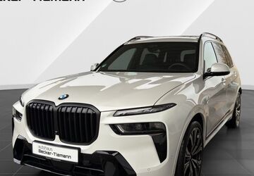 BMW X7 7.900 km 107.902 &euro; Lemgo 32657