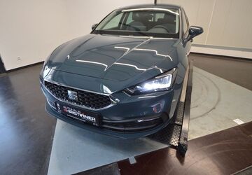 Seat Leon 13.000 km 33.390 &euro; Ladbergen 49549