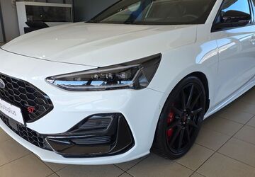 Ford Focus 4.525 km 32.850 &euro; Bergheim 50126