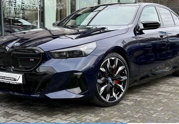 BMW i5 7.691 km 69.930 &euro; Mülheim 45472