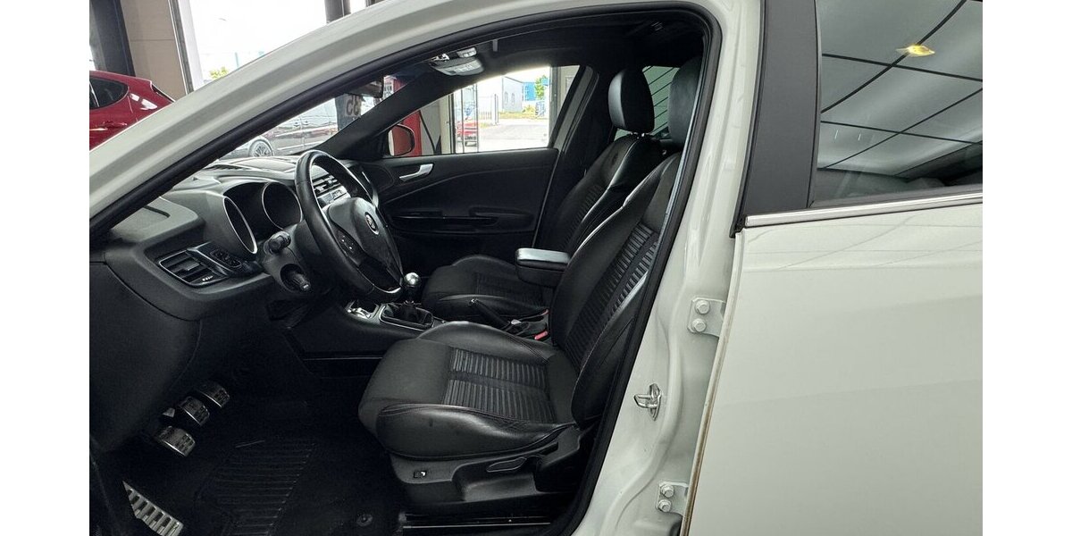 Alfa Romeo Giulietta 1750i Quadrifoglio Verde Motorschaden 154.100 km 4.300 &euro; Lich 35423