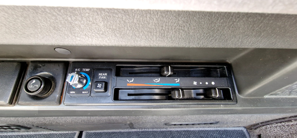 Mitsubishi L 300 Bus 46.652 km 21.199 &euro; Steinfurt 48565