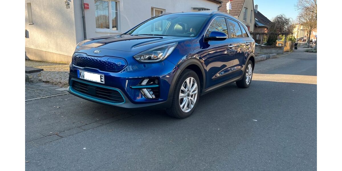 Kia Niro 48.950 km 18.500 &euro; Köln 50765