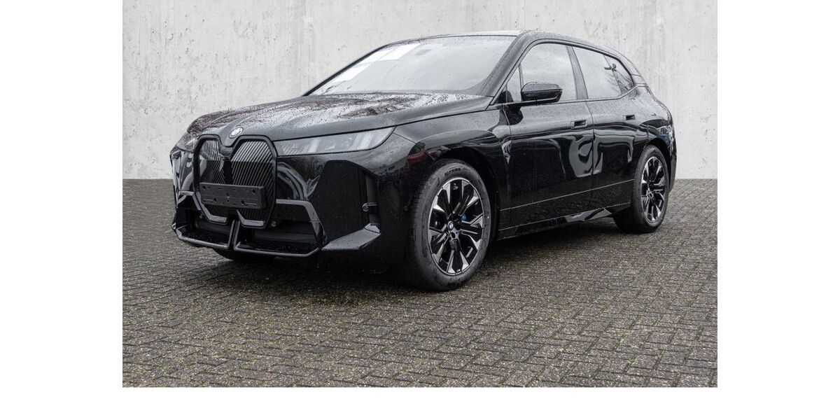 BMW iX 5.900 km 78.490 &euro; Hilden 40721
