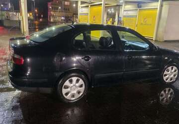Seat Toledo 192.500 km 2.500 &euro; Hannover 30519