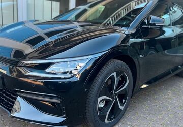 Kia EV6 17.000 km 46.300 &euro; Diedorf / Augsburg 86420