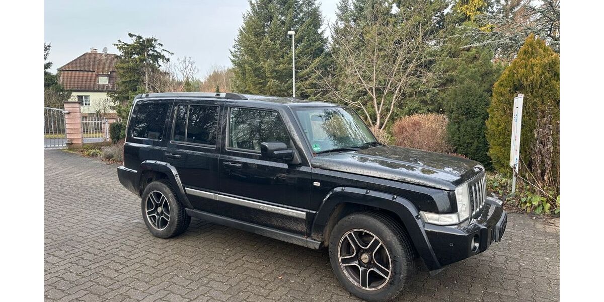 Jeep Commander 262.000 km 9.475 &euro; Trebbin 14959