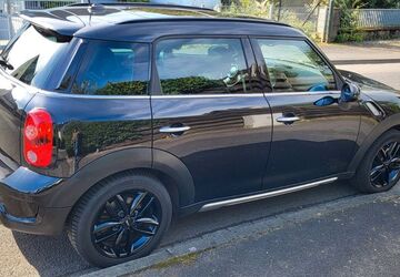 Mini Cooper SD Countryman 167.000 km 10.699 &euro; Köln 51145