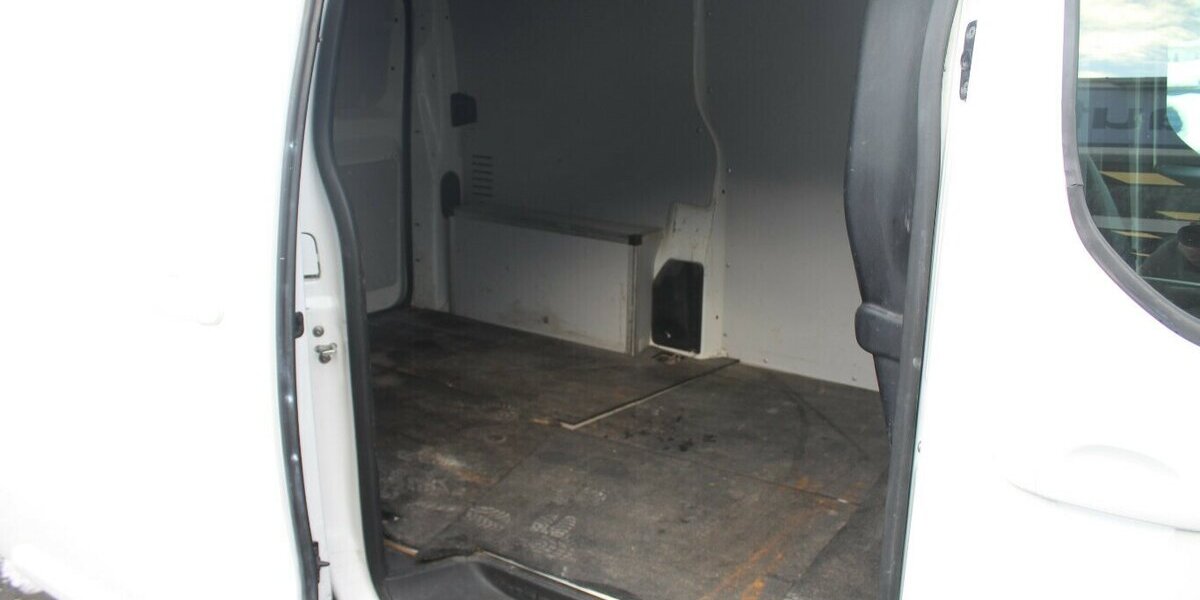 Citroen Jumpy M BlueHDi Club 60.346 km 16.980 &euro; Euskirchen 53881