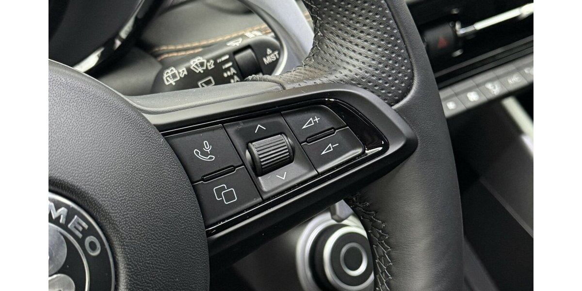 Alfa Romeo Tonale 1.5 VGT Veloce 48 V Hybrid LED 360° CAM 18.130 km 27.590 &euro; Lich 35423