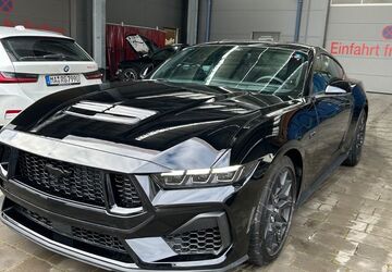 Ford Mustang 2.500 km 50.900 &euro; KARLSFELD (b.München) 85757